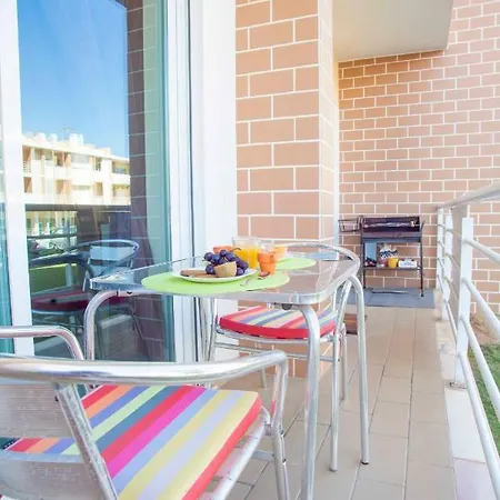 Carina's By Real Life Concierge Apartmán
